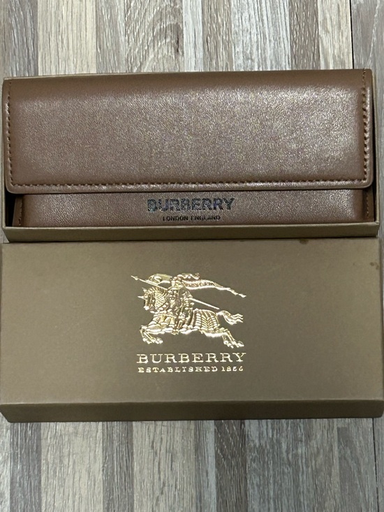 Burberry Accessories - Burberry Eyeglasses Case